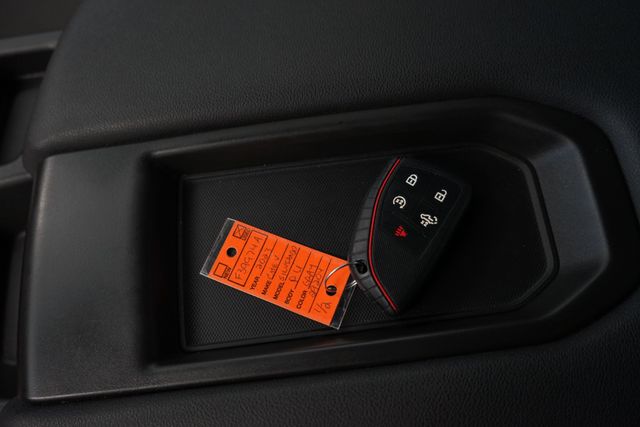 Thumbnail: 2023 Chevrolet Silverado 1500 - 32