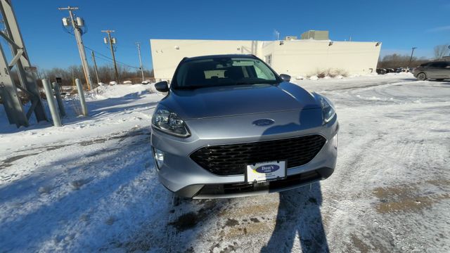 Thumbnail: 2022 Ford Escape - 3