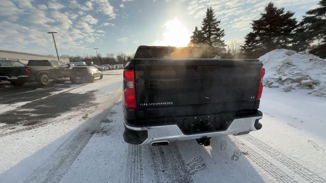 Thumbnail: 2020 Chevrolet Silverado 1500 - 8