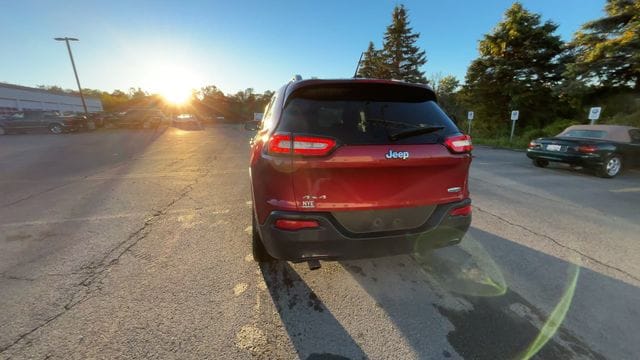 Thumbnail: 2014 Jeep Cherokee - 8