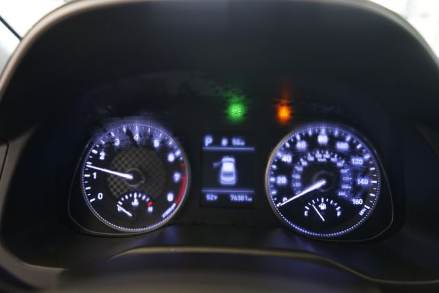 Thumbnail: 2020 Hyundai Elantra - 22