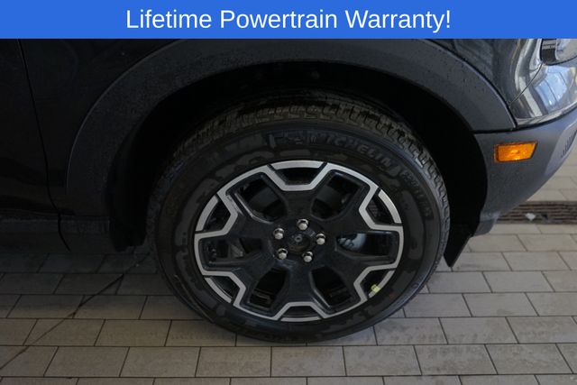 Thumbnail: 2025 Ford Bronco Sport - 15