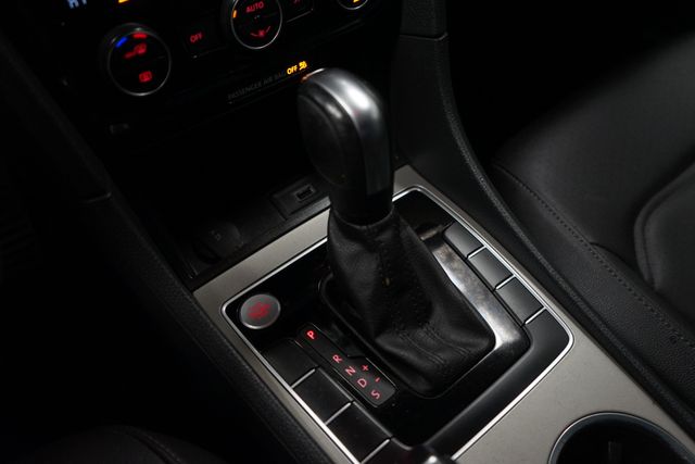 Thumbnail: 2021 Volkswagen Passat - 25