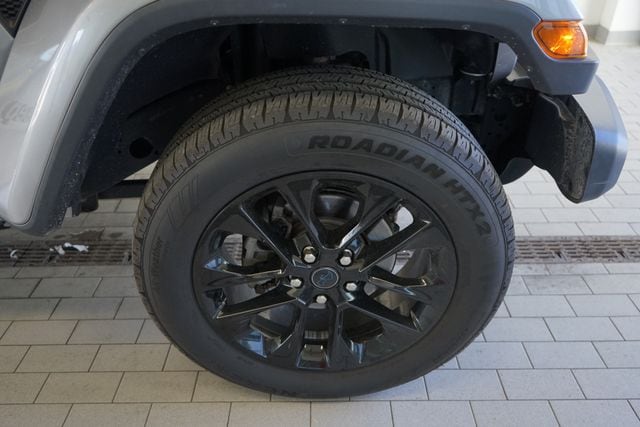 Thumbnail: 2020 Jeep Wrangler - 15