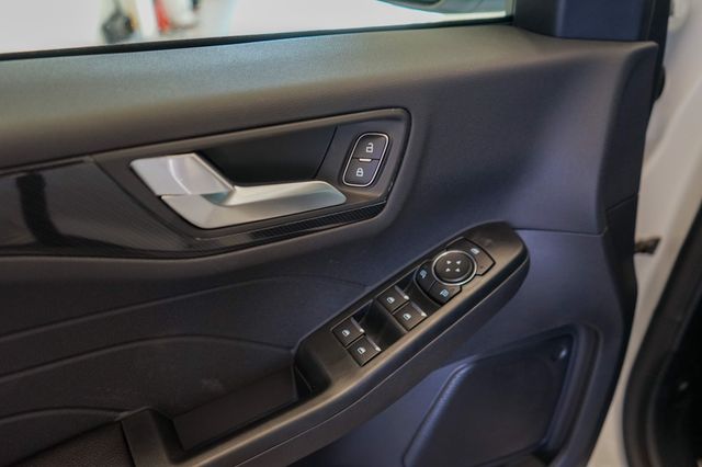 2025 Ford Escape ST-Line 19