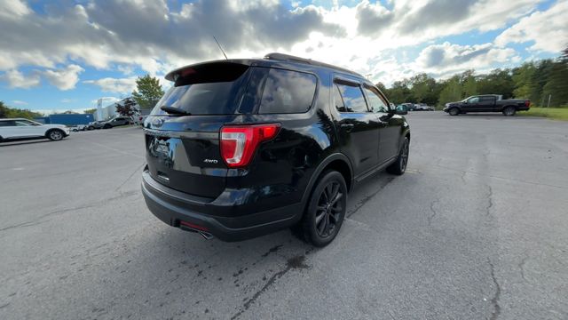 Thumbnail: 2018 Ford Explorer - 9