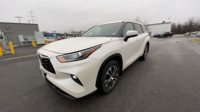 Thumbnail: 2021 Toyota Highlander - 5