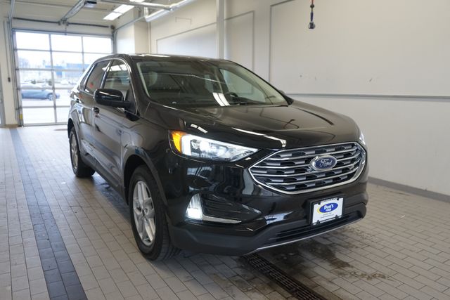 Thumbnail: 2022 Ford Edge - 17