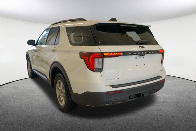 2025 Ford Explorer Active 2