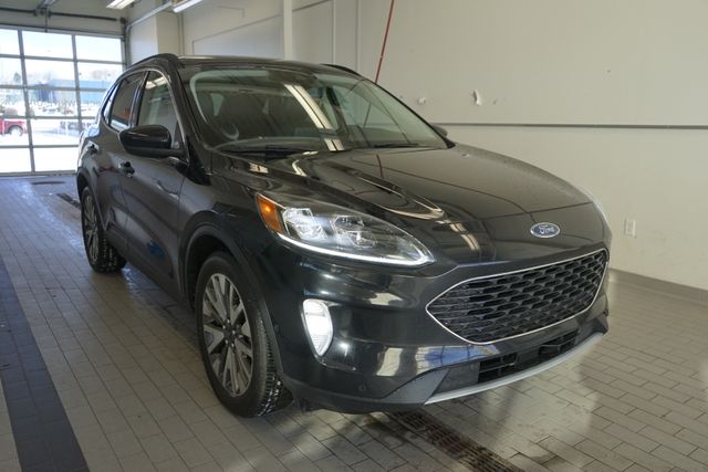 Thumbnail: 2021 Ford Escape - 8