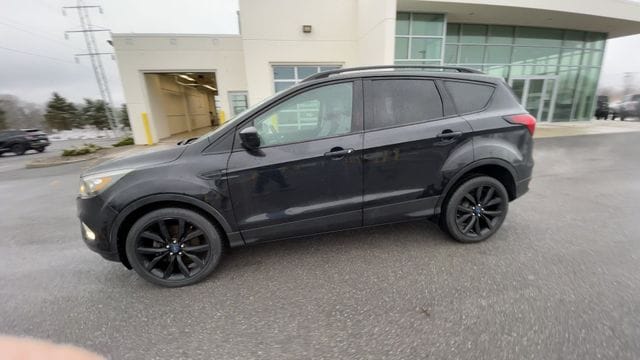 Thumbnail: 2019 Ford Escape - 6