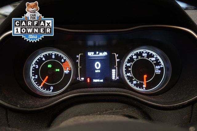 Thumbnail: 2019 Jeep Cherokee - 21