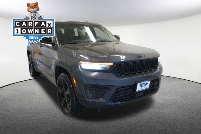 Thumbnail: 2023 Jeep Grand Cherokee - 8