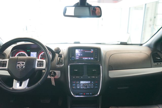 2019 Dodge Grand Caravan GT 28