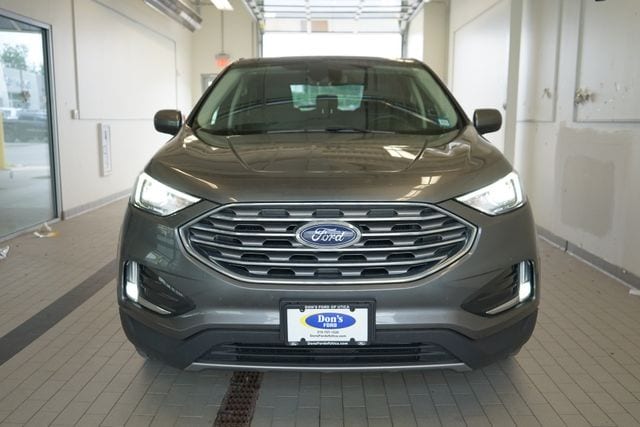 Thumbnail: 2022 Ford Edge - 17