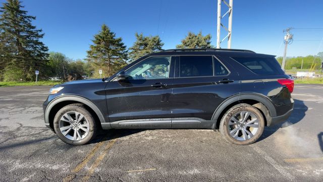 Thumbnail: 2022 Ford Explorer - 5