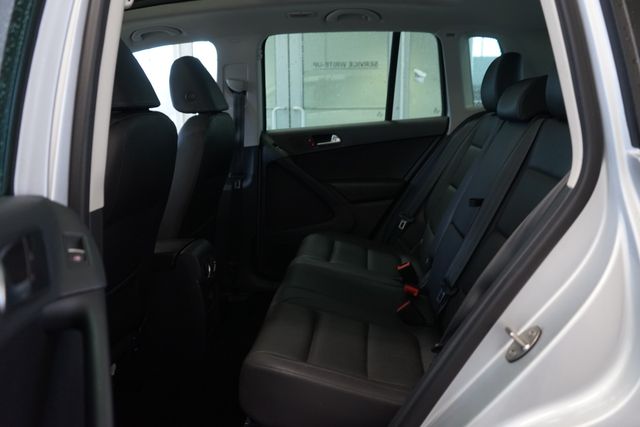 Thumbnail: 2017 Volkswagen Tiguan - 30