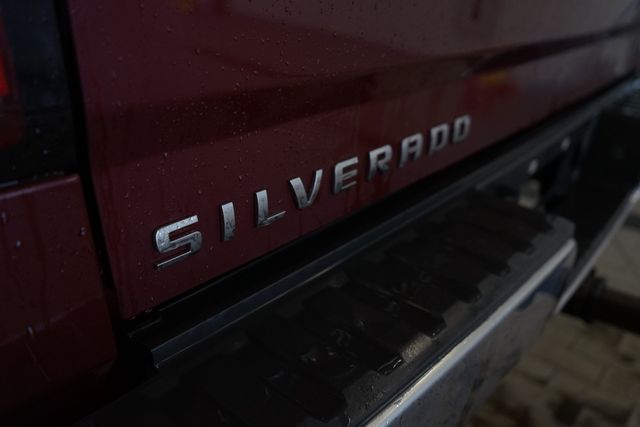 Thumbnail: 2015 Chevrolet Silverado 1500 - 13