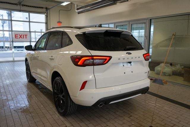 Thumbnail: 2025 Ford Escape - 2