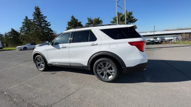 Thumbnail: 2021 Ford Explorer - 7