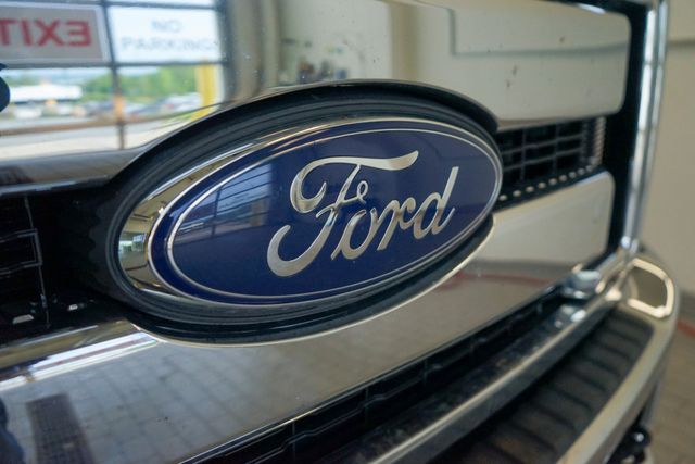 2016 Ford F-350 Lariat 19