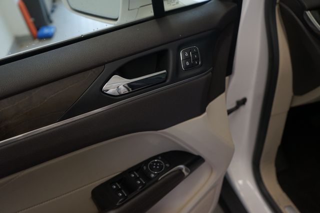 Thumbnail: 2019 Lincoln MKC - 19