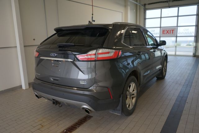 Thumbnail: 2019 Ford Edge - 14