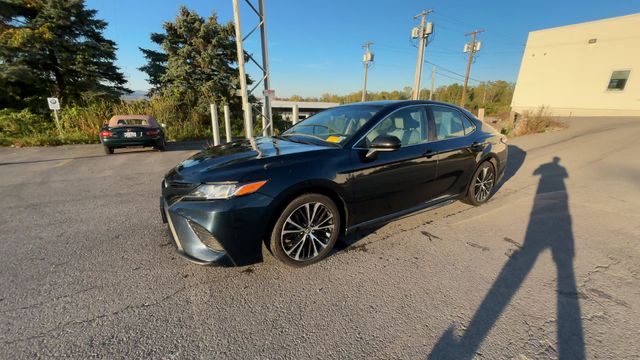 Thumbnail: 2018 Toyota Camry - 4