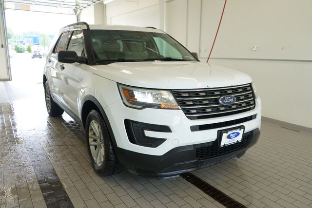 Thumbnail: 2017 Ford Explorer - 16
