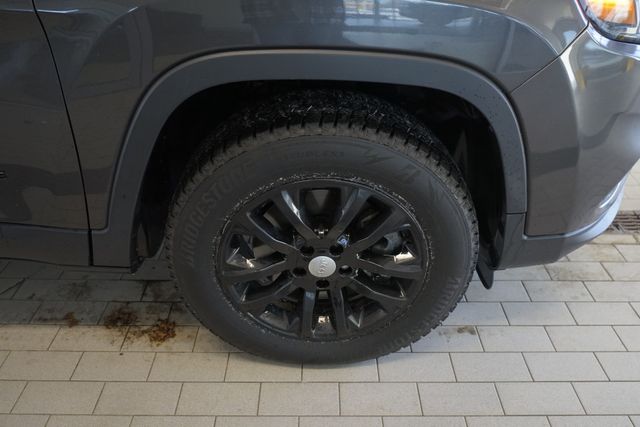 Thumbnail: 2021 Jeep Cherokee - 16