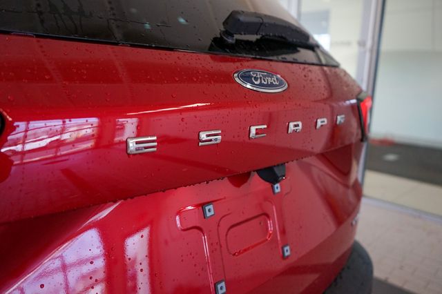 Thumbnail: 2025 Ford Escape - 13