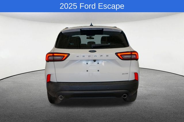 Thumbnail: 2025 Ford Escape - 3