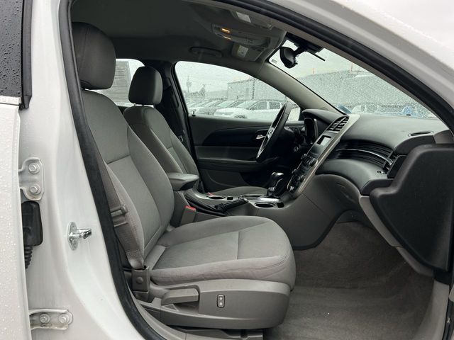 Thumbnail: 2015 Chevrolet Malibu - 27