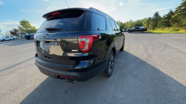 Thumbnail: 2018 Ford Explorer - 9