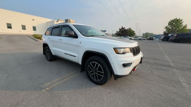 Thumbnail: 2020 Jeep Grand Cherokee - 2