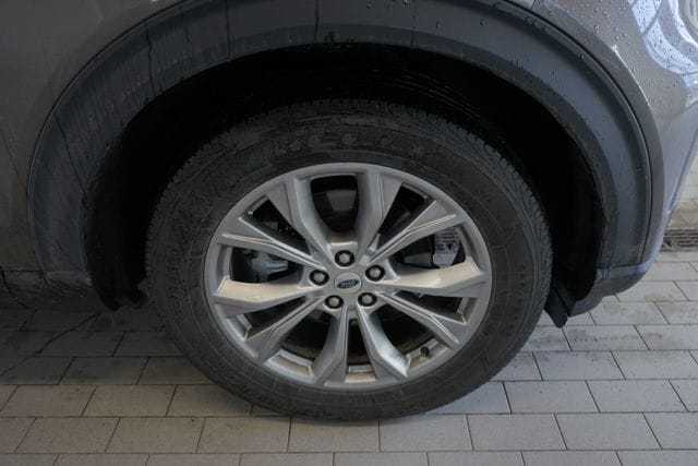 Thumbnail: 2021 Ford Explorer - 16