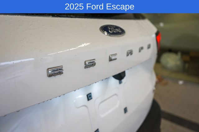 Thumbnail: 2025 Ford Escape - 5