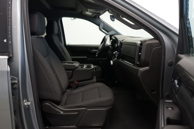 Thumbnail: 2023 Chevrolet Silverado 1500 - 30