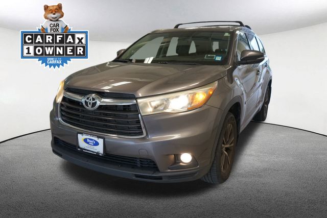 Thumbnail: 2016 Toyota Highlander - 1