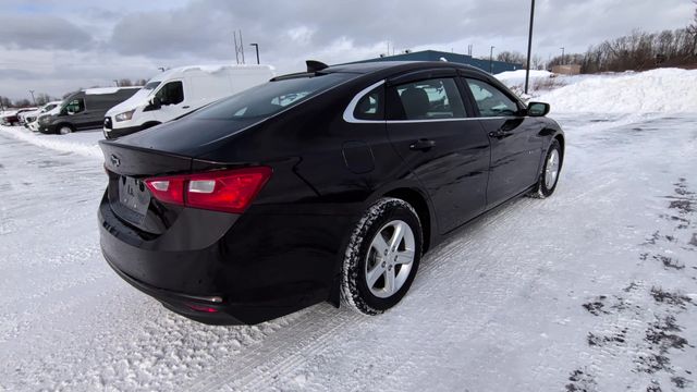 Thumbnail: 2021 Chevrolet Malibu - 9