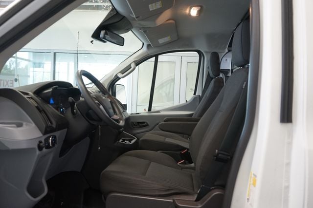 Thumbnail: 2018 Ford Transit Series - 19