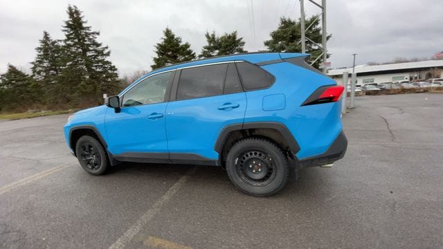 Thumbnail: 2021 Toyota RAV4 - 7
