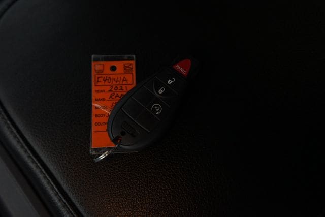 Thumbnail: 2021 RAM 1500 Classic - 33