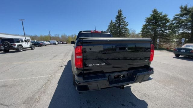 Thumbnail: 2022 Chevrolet Colorado - 8