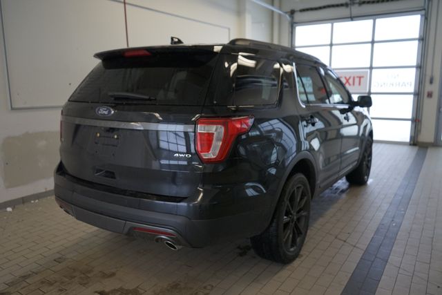 Thumbnail: 2017 Ford Explorer - 14