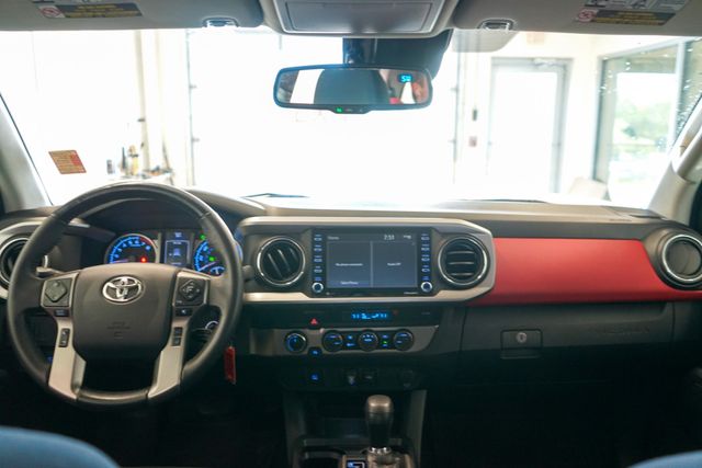 Thumbnail: 2021 Toyota Tacoma - 31