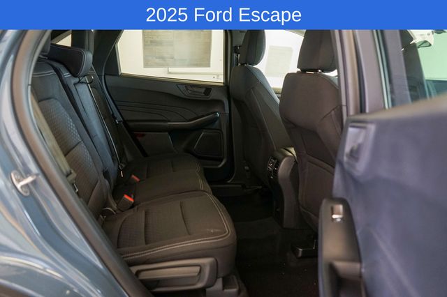 Thumbnail: 2025 Ford Escape - 31
