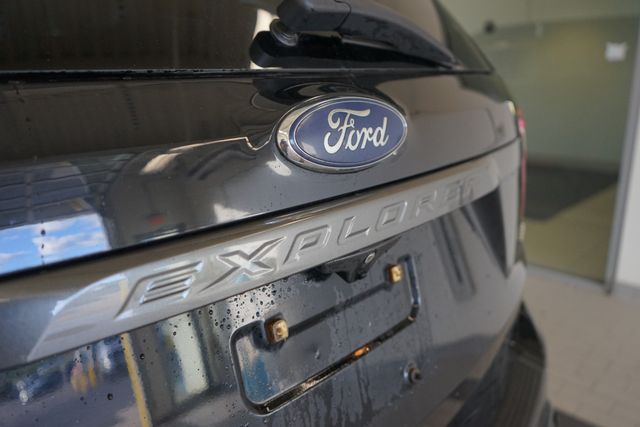 Thumbnail: 2018 Ford Explorer - 13