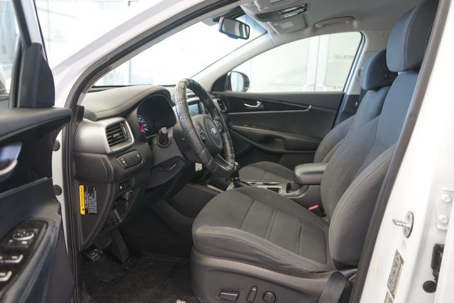 Thumbnail: 2017 Kia Sorento - 20