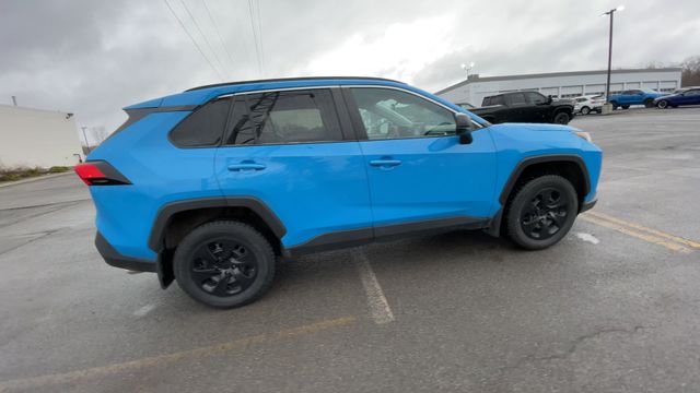 Thumbnail: 2021 Toyota RAV4 - 10